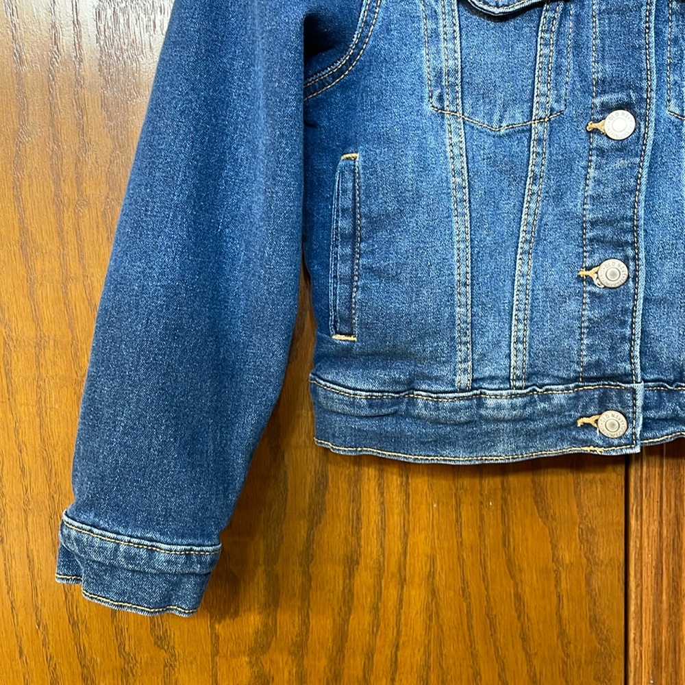 OLD NAVY UEC Girls Size Medium (8) Jean Jacket Pockets Collar Denim Button - Picture 8 of 14